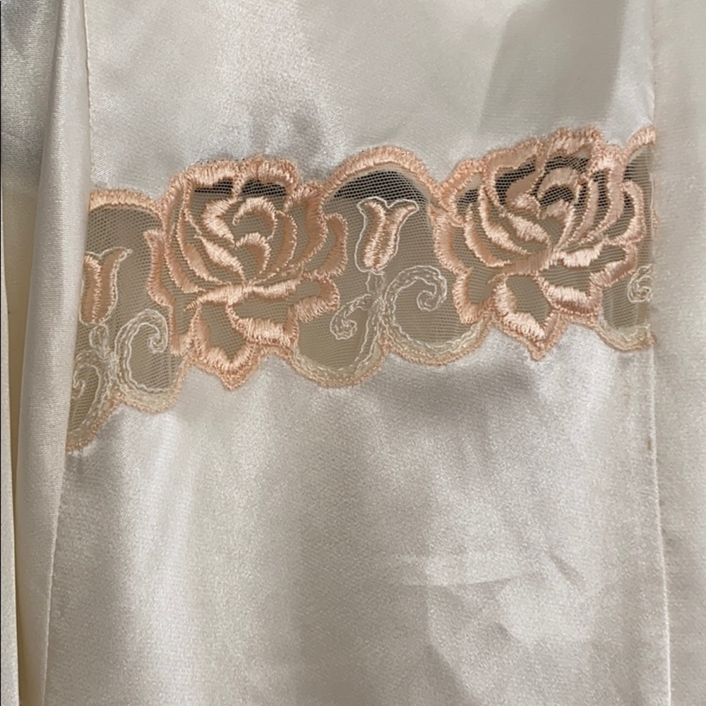 Silk Robe - Picture 6 of 11